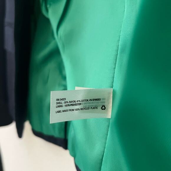 Gap The Academy Blazer in Navy - Picture 11 of 16